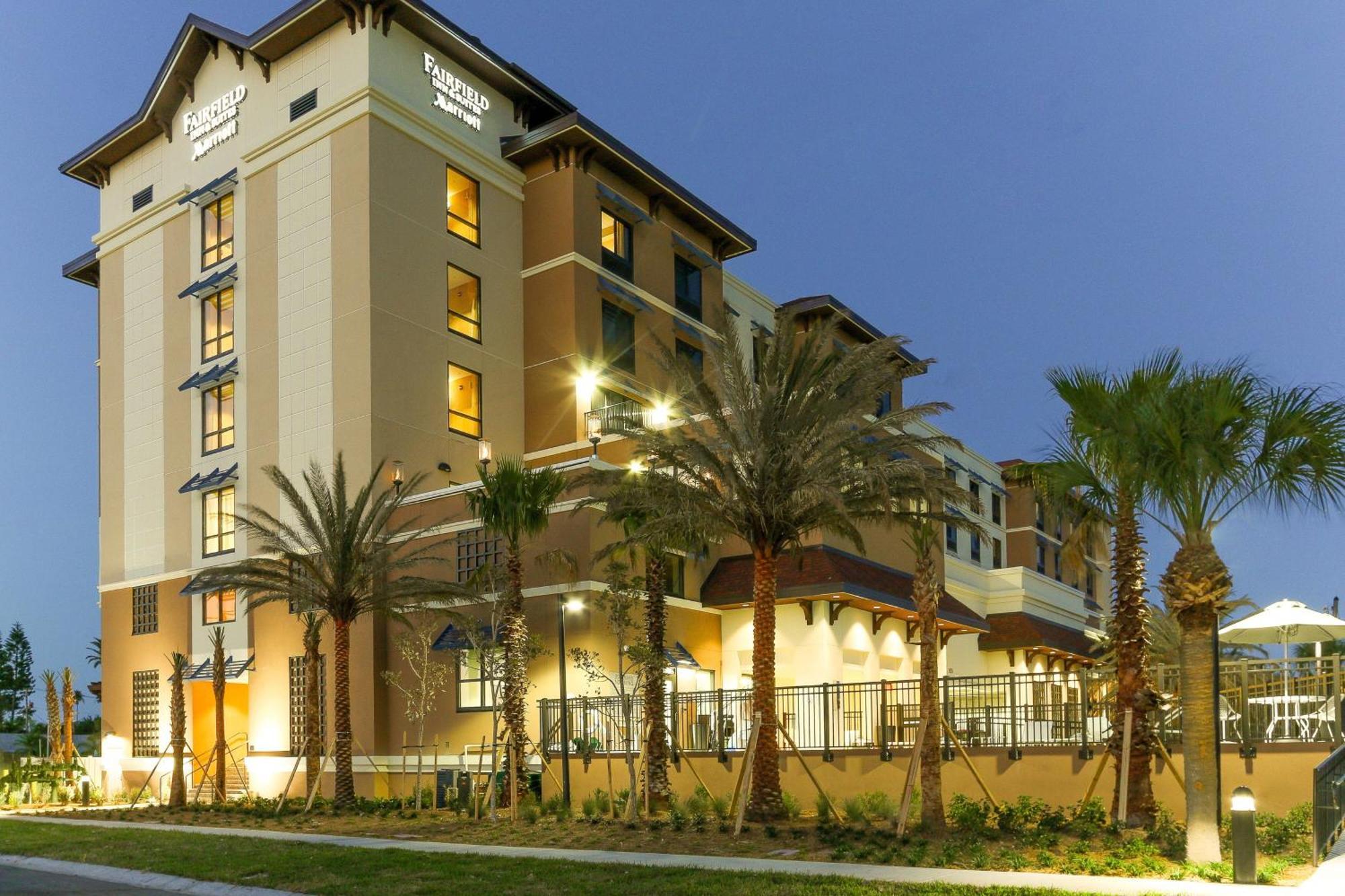 Fairfield Inn & Suites By Marriott Clearwater Beach Exteriör bild