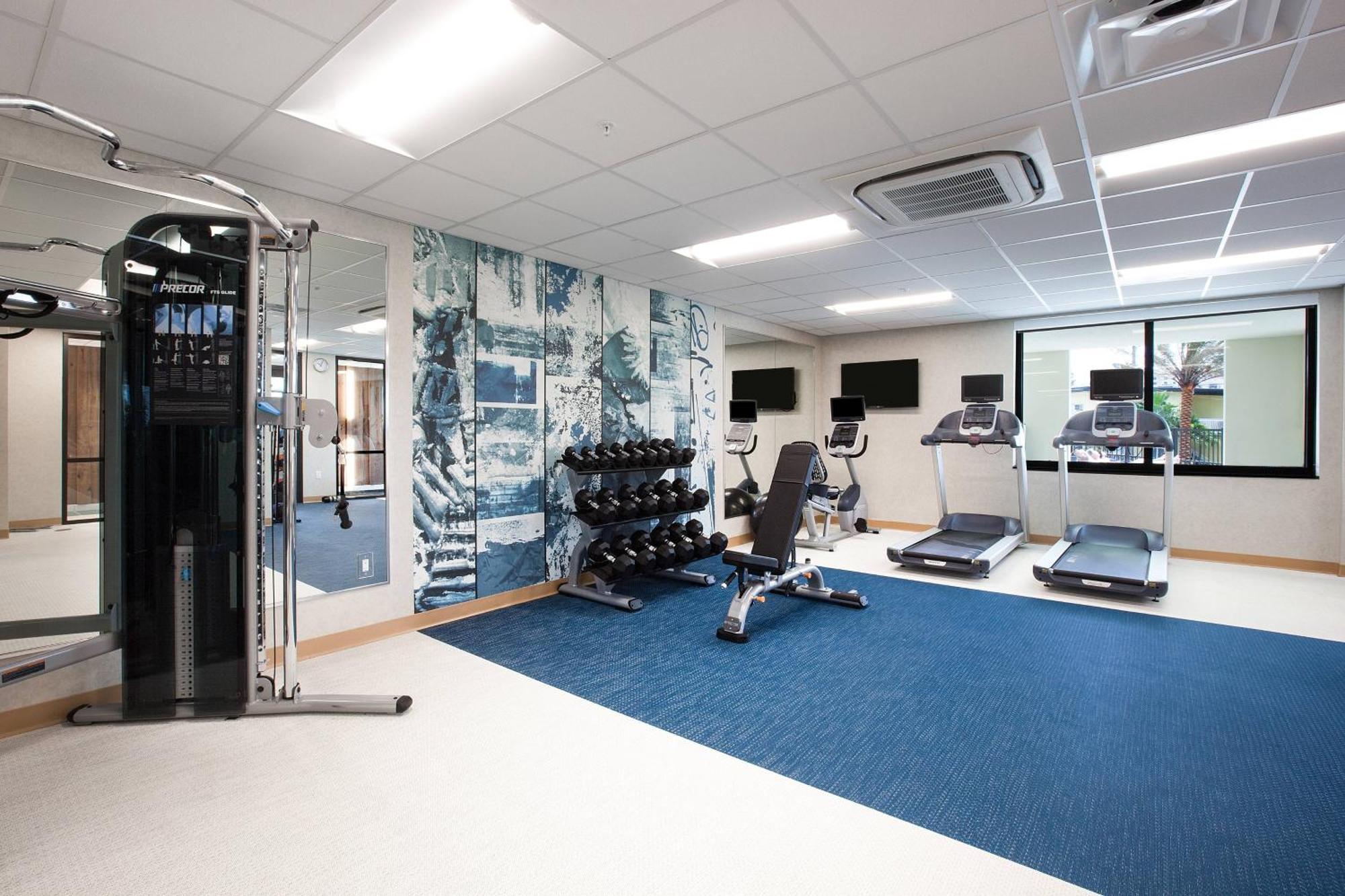 Fairfield Inn & Suites By Marriott Clearwater Beach Exteriör bild